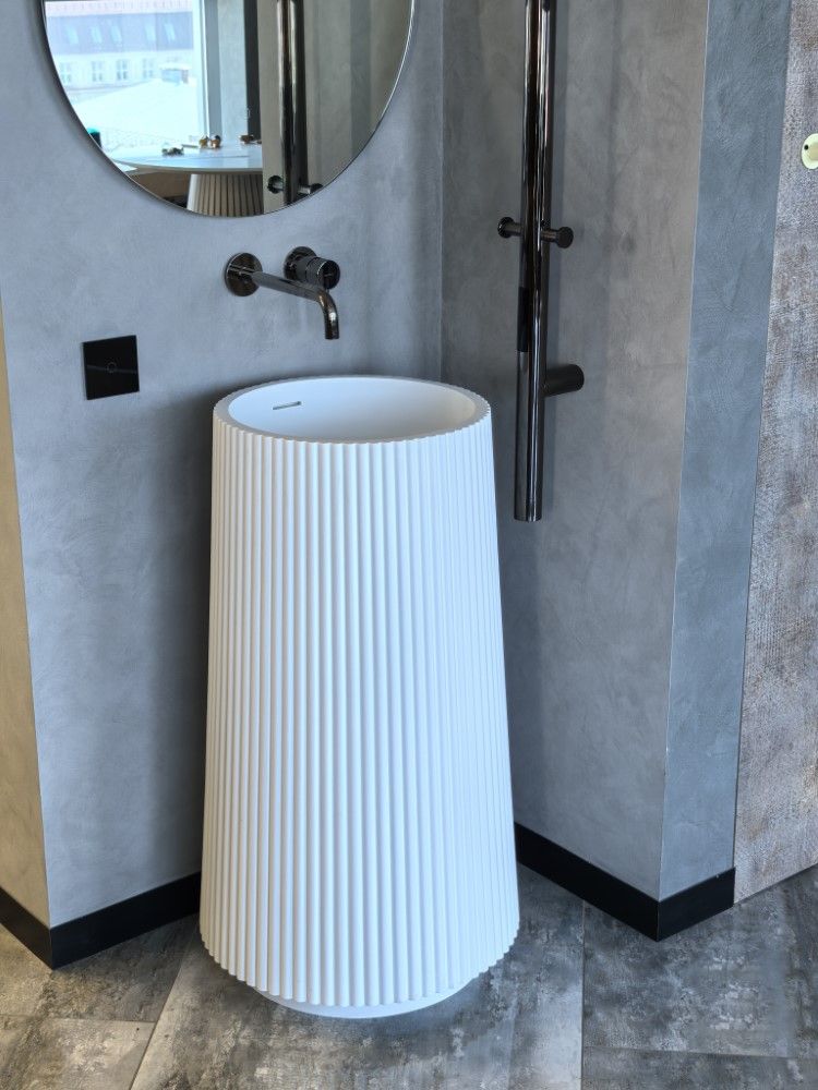 Раковина напольная рифленая Torre Corian 480*480*850 Matt White — фото 2